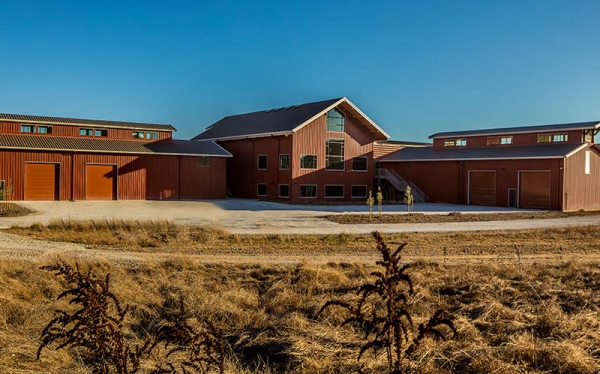 Red Iron Buildings | Large Metal Buildings & Arenas | MD Barnmaster