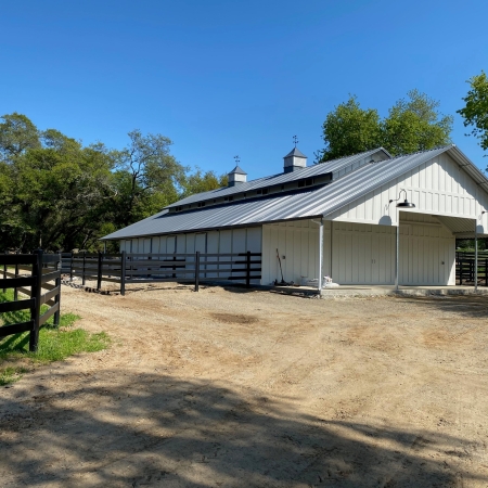 10 Stall RCA Barn with Board & Baton